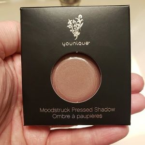 Younique Moodstruck Pressed Shadow